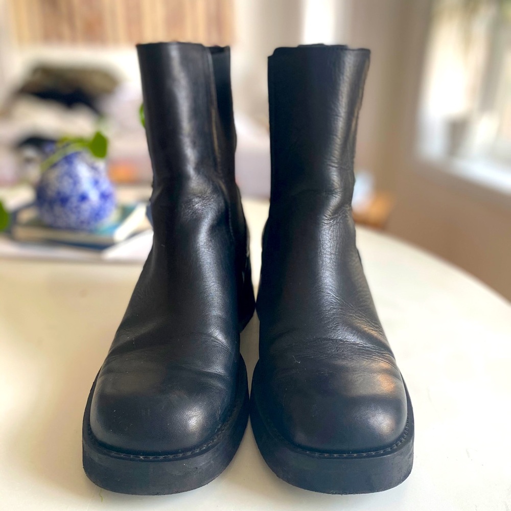 MIISTA Thea Black Leather Boots - US7.5 - EUR38